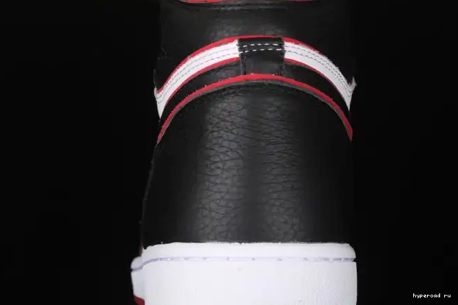 1 High Air OG Jordan 555088-062 Bloodline 0504